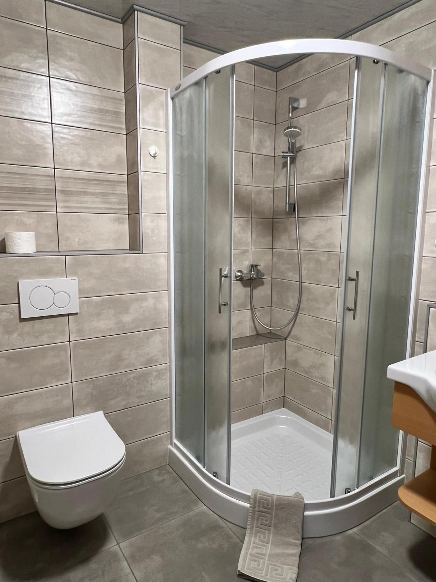 Mini hotel Škofja Loka Zewnętrze zdjęcie