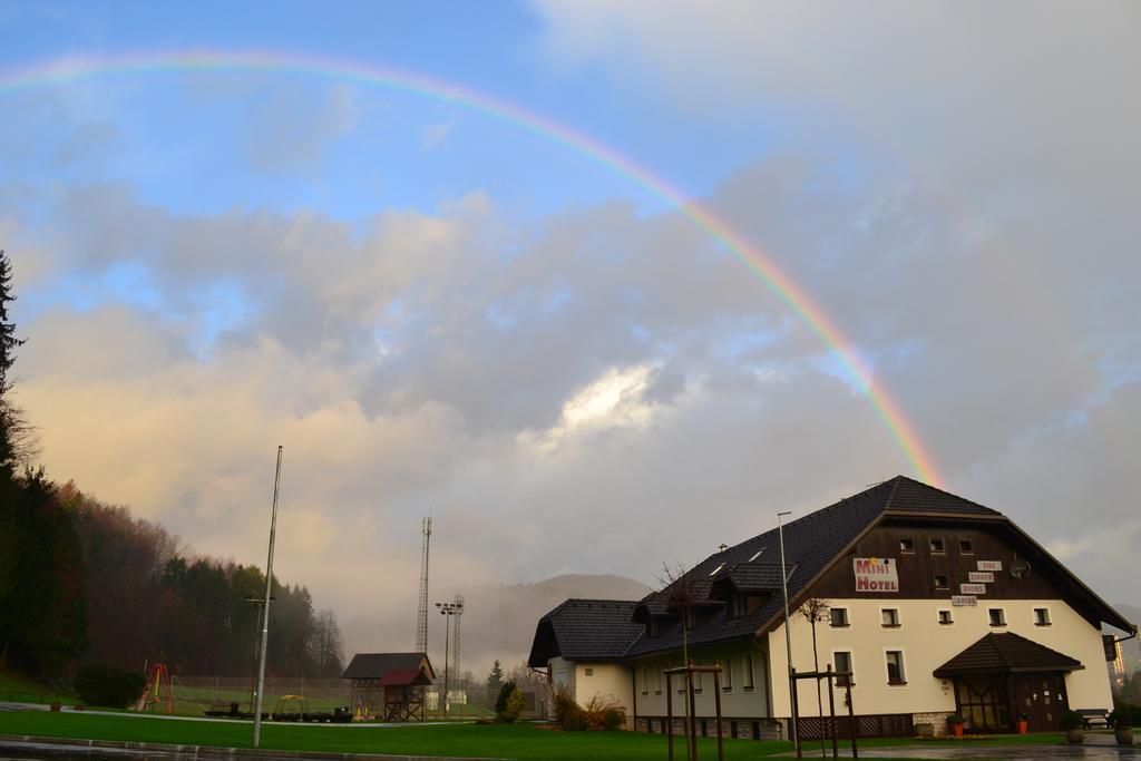 Mini hotel Škofja Loka Zewnętrze zdjęcie